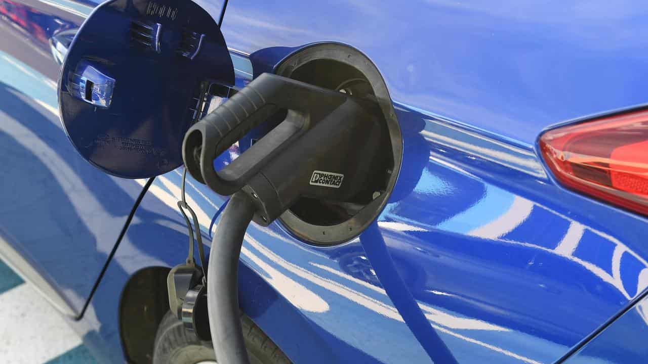 Electric cars could keep lights on in Australian homes