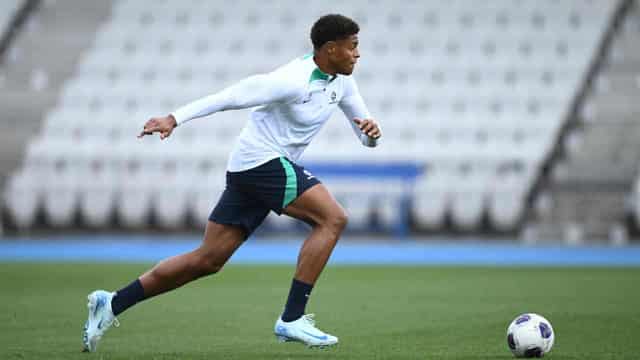 Yengi chasing Socceroos start, in Robertson's ear