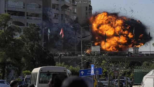 Israel hits Beirut suburb as US delivers truce proposal