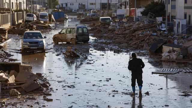 No, cloud seeding didn't cause Spain's deadly floods