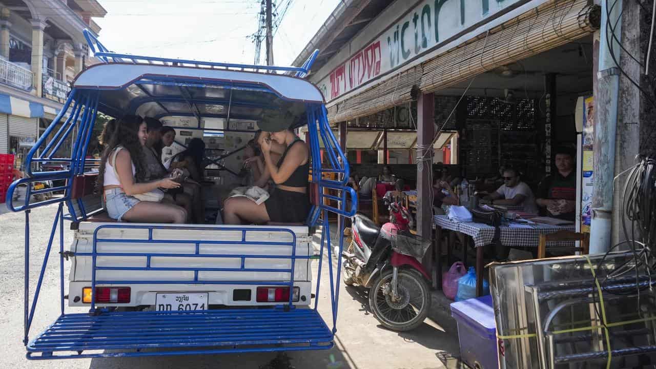 Laos 'profoundly saddened' by tourist poisoning deaths