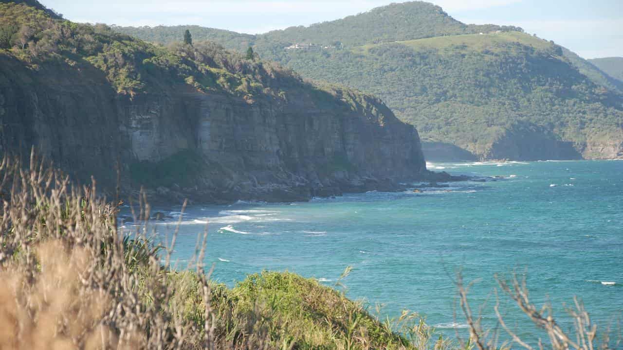 Man pulled dead from swimming hole in National Park