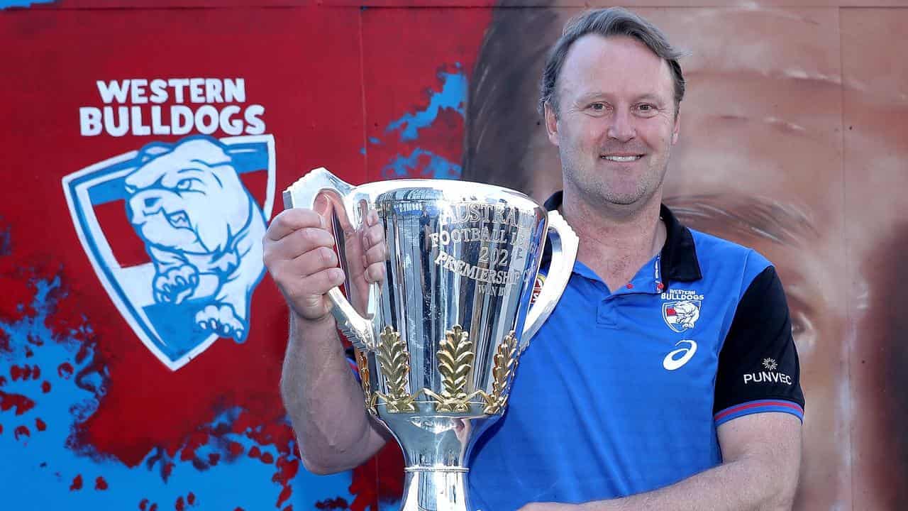 Western Bulldogs legend Chris Grant makes shock exit