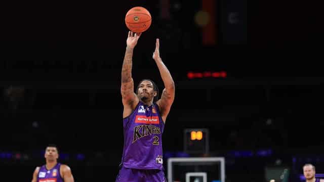 Adams, Oliver lift Kings over Taipans in NBL