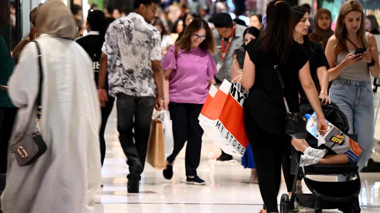 Australian economy still limping along, data may show