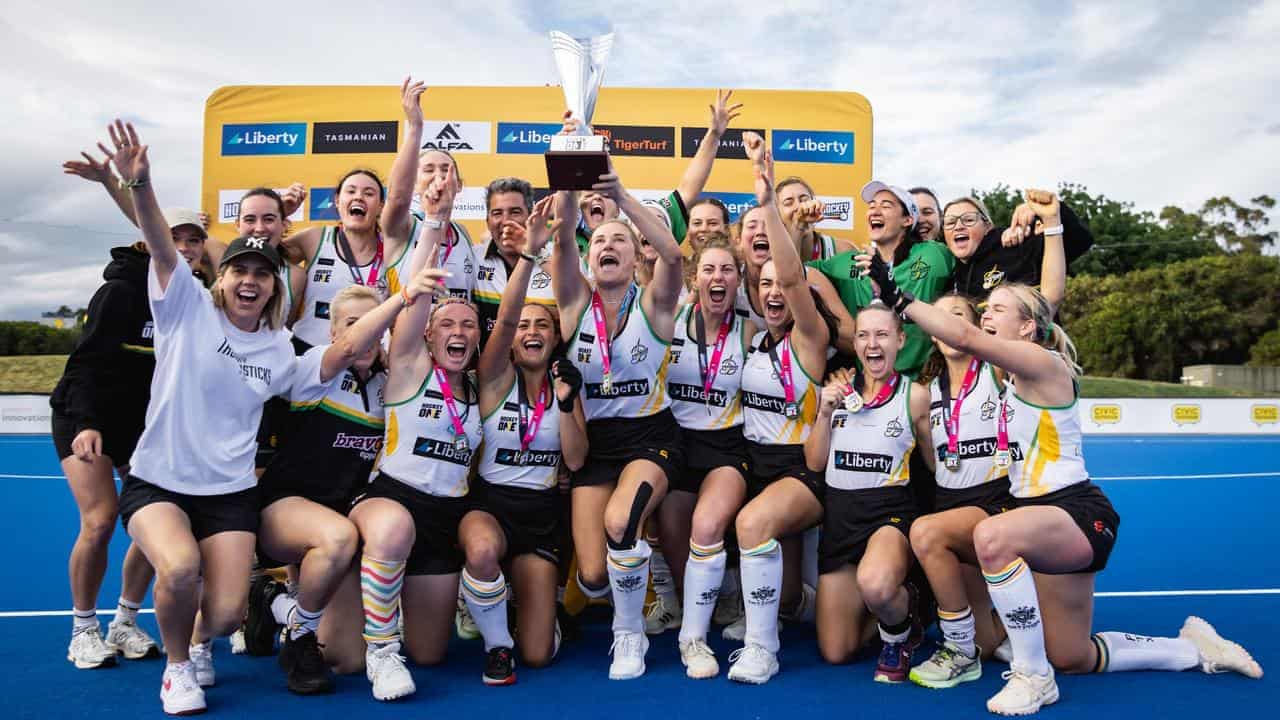 Keeper heroics help Perth to women's hockey title