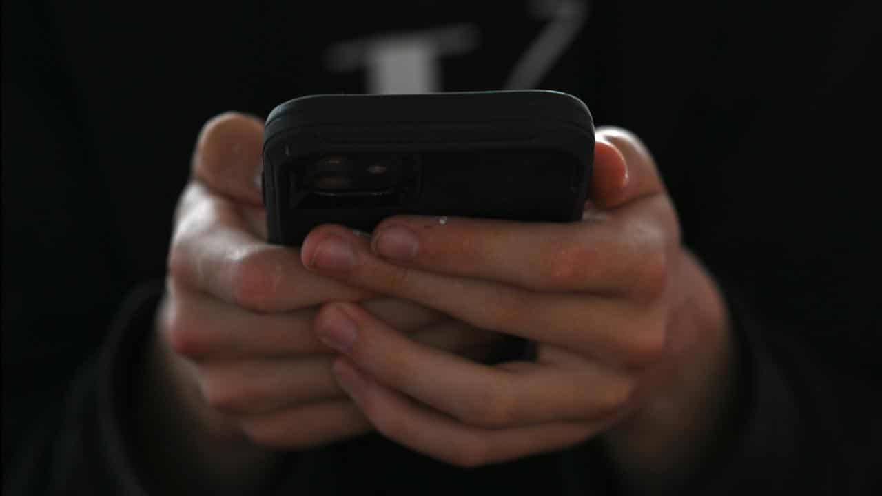 Message deleted: plan to make telcos trash dodgy texts