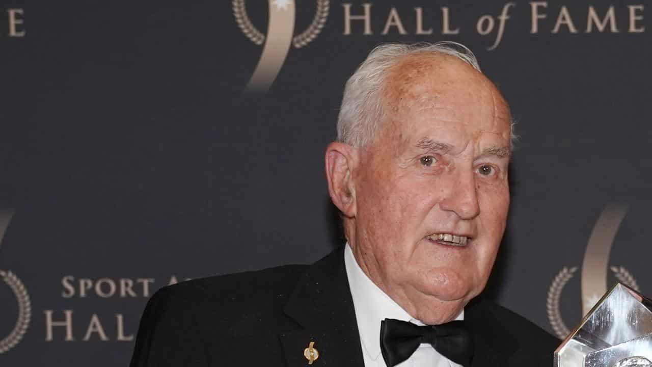 Tennis great Australian Neale Fraser dies, aged 91