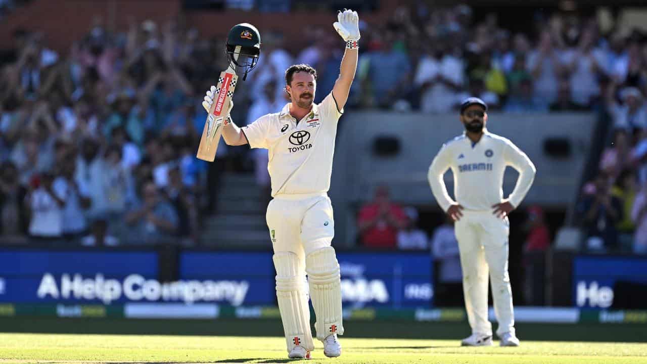 Resurgent Aussies charging towards squaring Test series