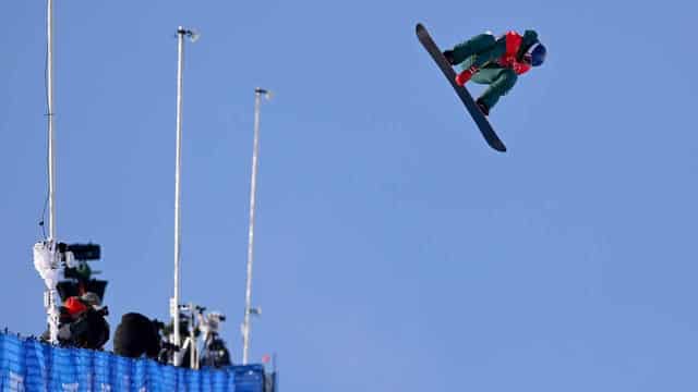 Aussie James gets halfpipe season underway with silver