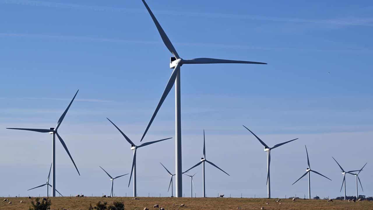 Geologist wrong to claim wind turbines need 30,000 tonnes of concrete, iron ore