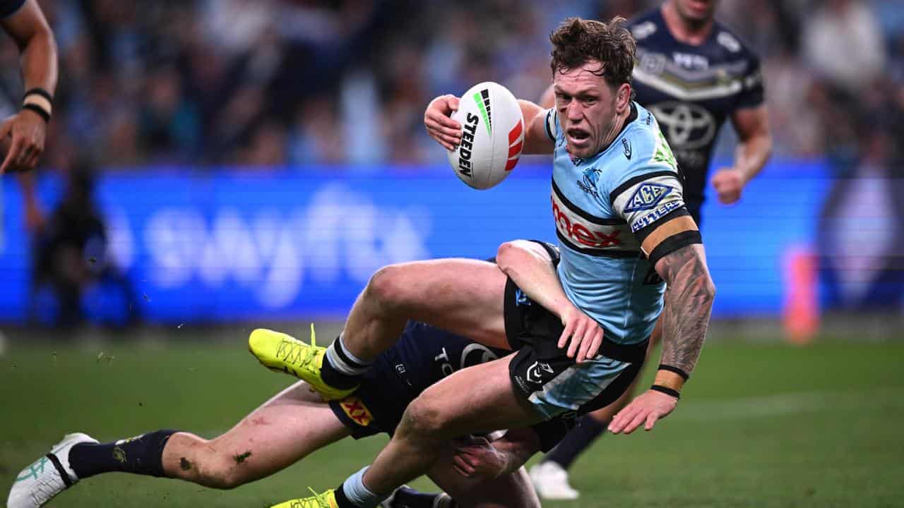 Cameron McInnes inks new deal with Cronulla