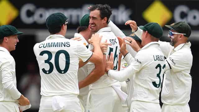 Australia back Starc, Cummins to get through unchanged