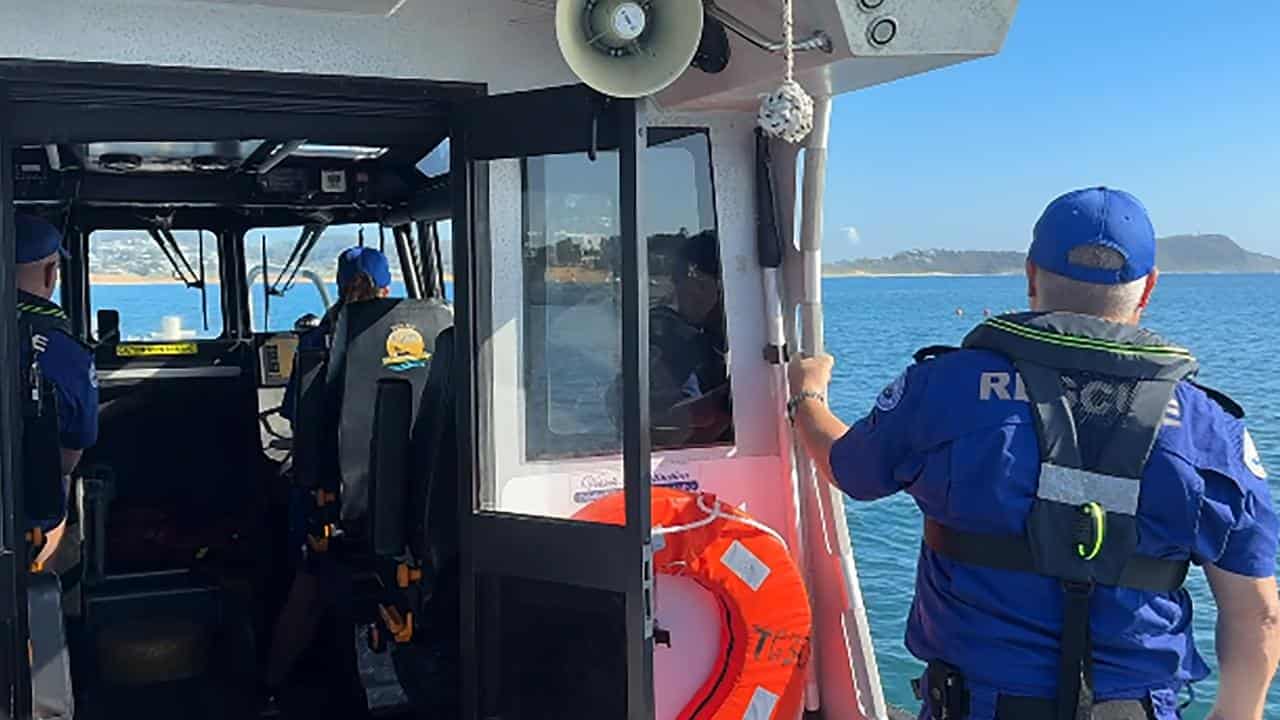 Body of boy found after swept off rocks to sea