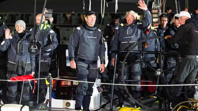 'Sombre' LawConnect wins Sydney to Hobart line honours