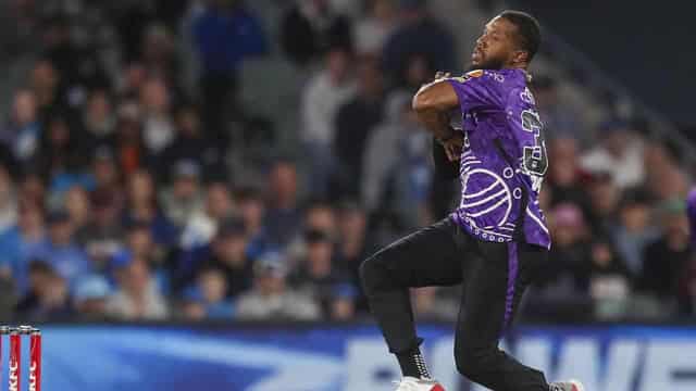 Ellis-less Hurricanes humble Sixers in Big Bash