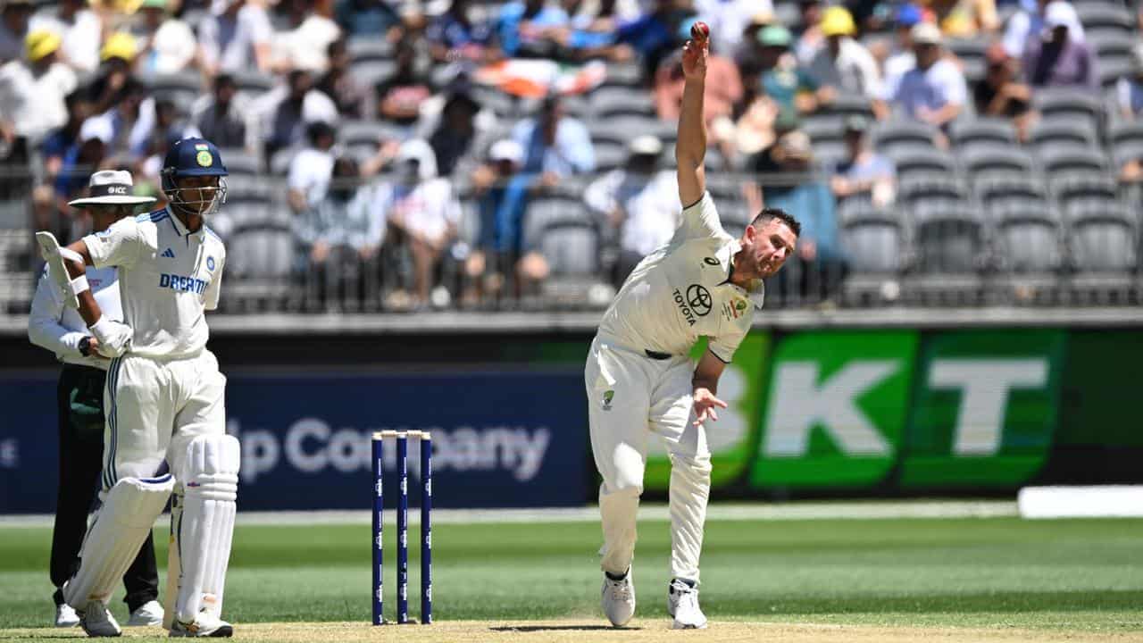 Selection squeeze for quicks in spinning Sri Lanka