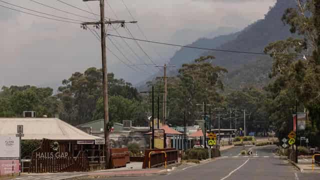 Bushfire under control, but people told not to return