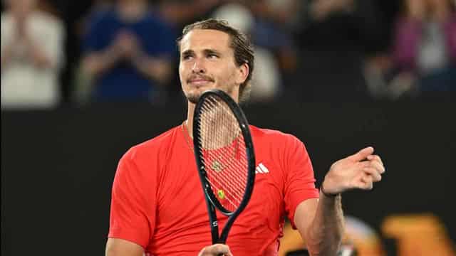 Zverev makes fine start in bid for elusive grand slam