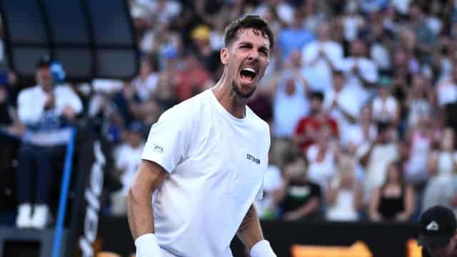 Injured Kokkinakis battles to gritty Open win