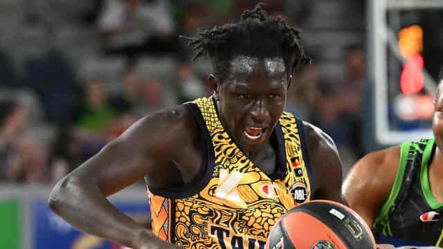 NBL player to fight assault, choking charges