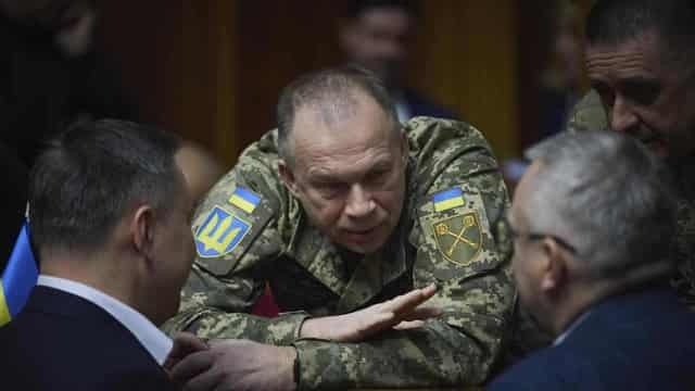 Ukraine suffering from shortage of soldiers: commander