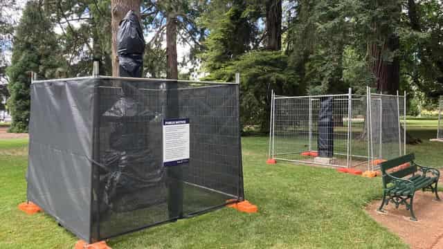 Four vandals cause $140k damage to PM statues