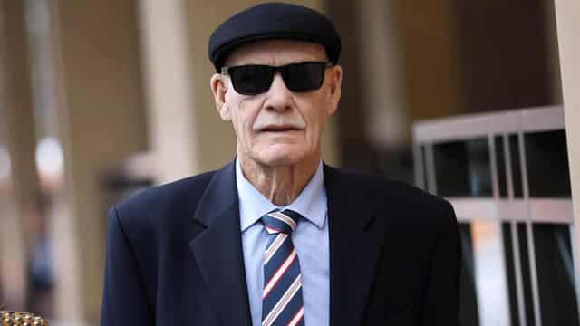 Charges dropped against football great Carl Ditterich