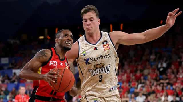 Taipans strike in double overtime to stun Wildcats