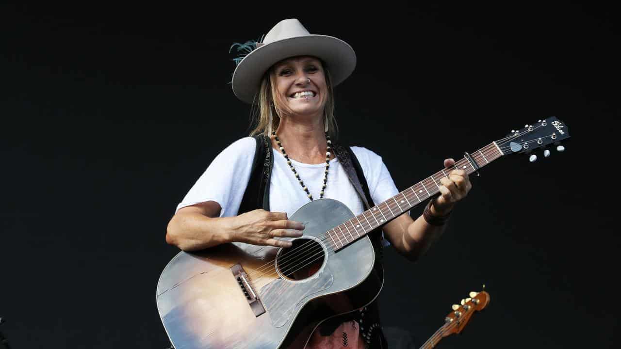 Kasey Chambers finds heart and soul on the road again