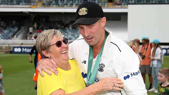 'Bronze for Betty': cricket great wants MCG statue