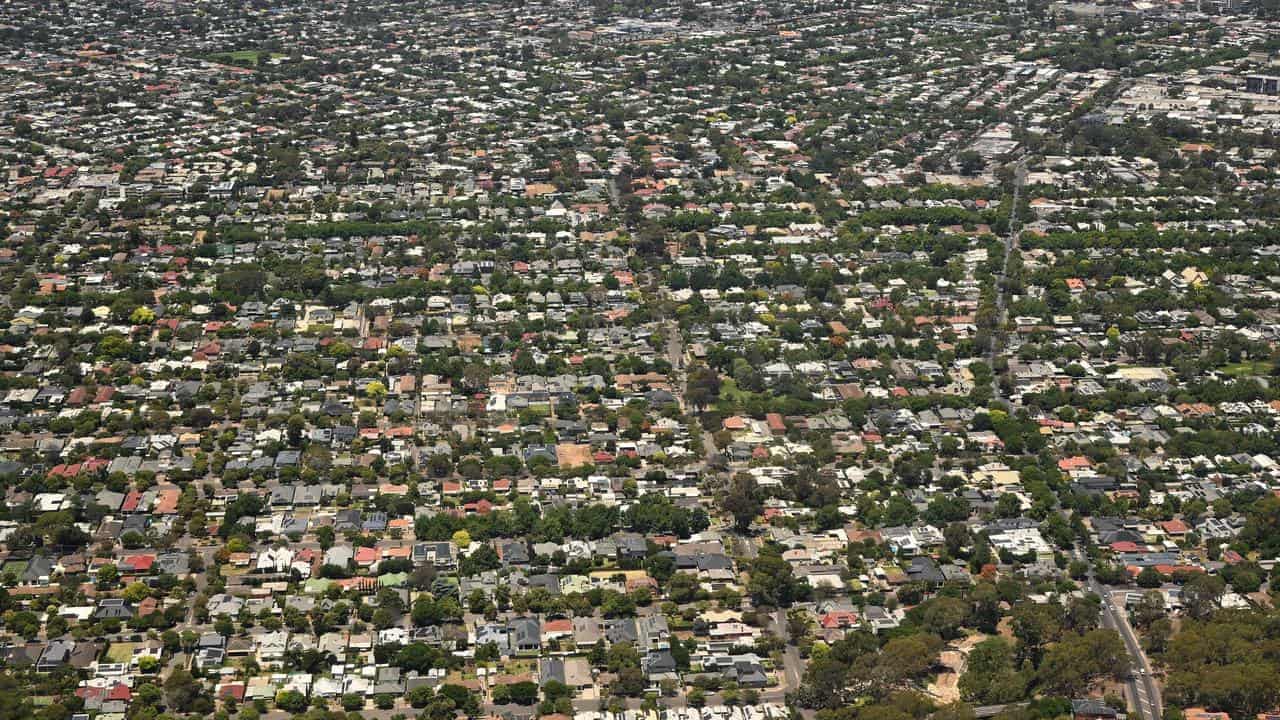 Big four bank cuts fixed mortgage rates ahead of RBA