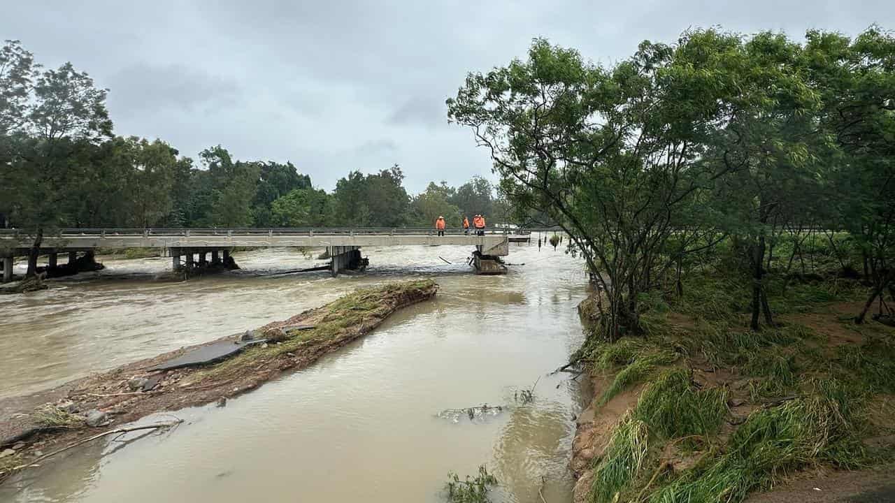 'Dodged a bullet': relief for city as floodwaters fall