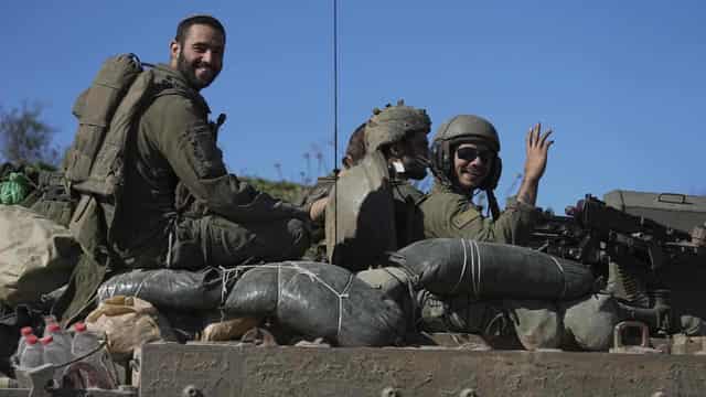 Israeli forces start withdrawing from key Gaza corridor