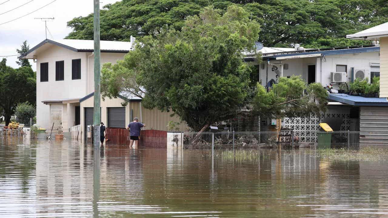 Cyclone forms as clean-up begins in flood-hit region