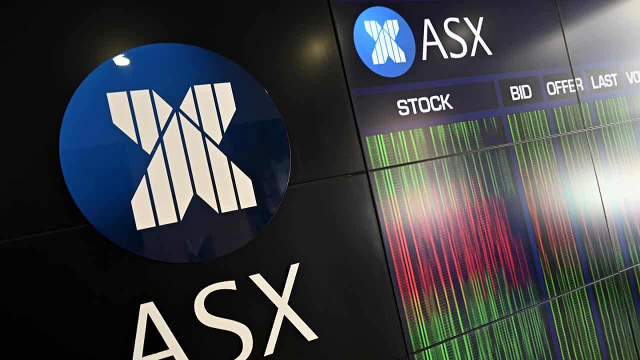 Aussie shares hit record as CBA beats expectations