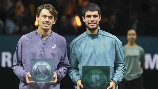 De Minaur out to go one better against Alcaraz in Doha