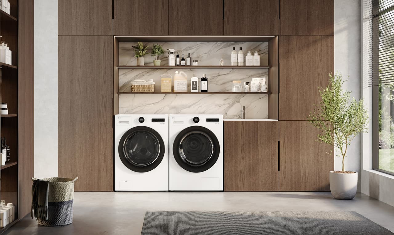 LG SHOWCASES WIDE SELECTION OF LAUNDRY SOLUTIONS INCLUDING HEAT PUMP WASHER AND DRYER AT KBIS 2025
