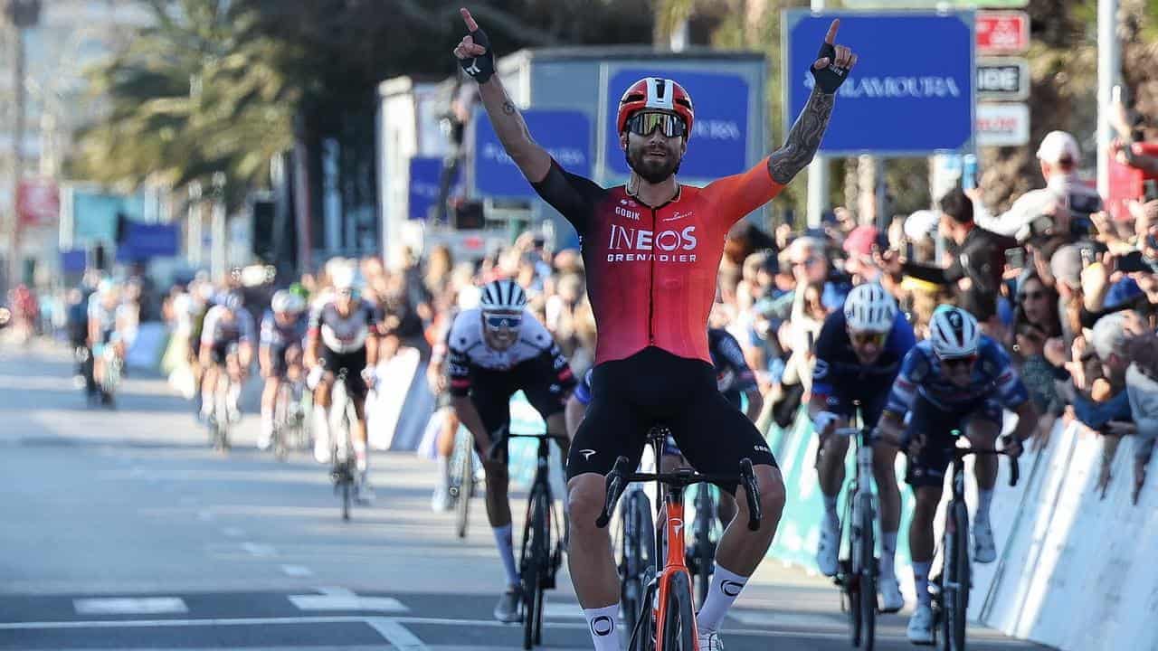Algarve fiasco as cyclists exit roundabout wrong way