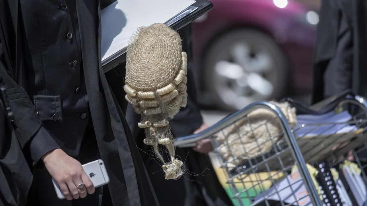 Female barristers still experience significant pay gap