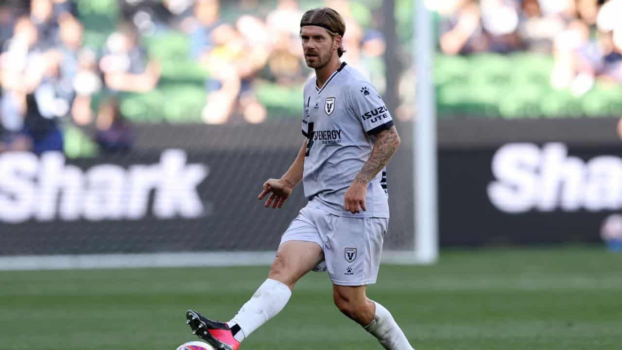 Brattan calls on Macarthur to halt falling ALM form