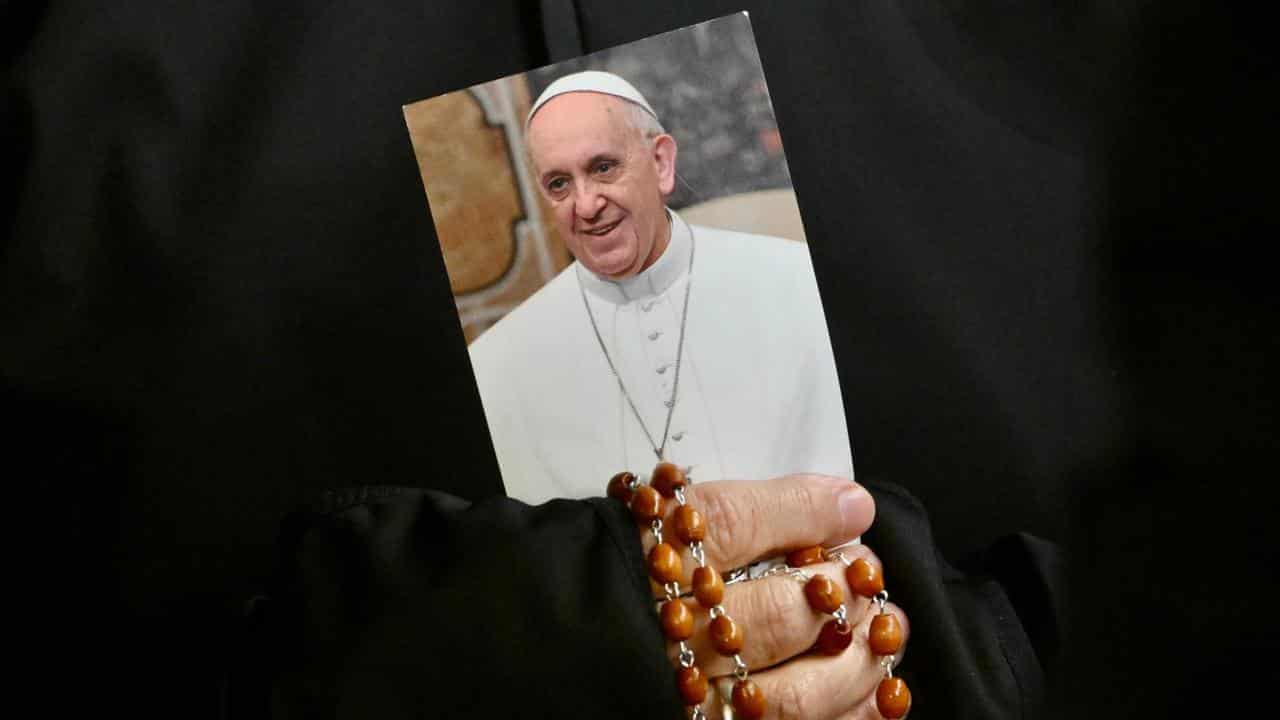 Pope on ventilation after respiratory problems: Vatican
