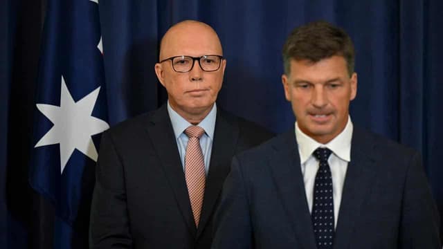 Coalition backs away from insurers break-up pledge