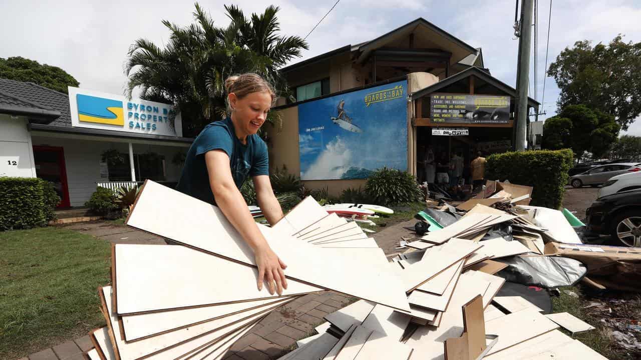 Premier urges residents to stay home as cyclone nears