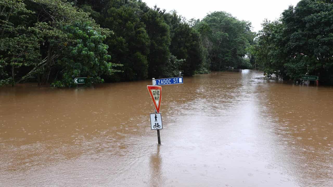 Flooding threat for region after cyclone packs punch