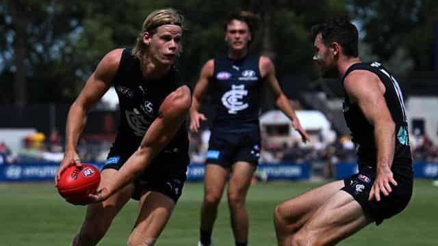 Blues' De Koning set to ruck and roll under microscope