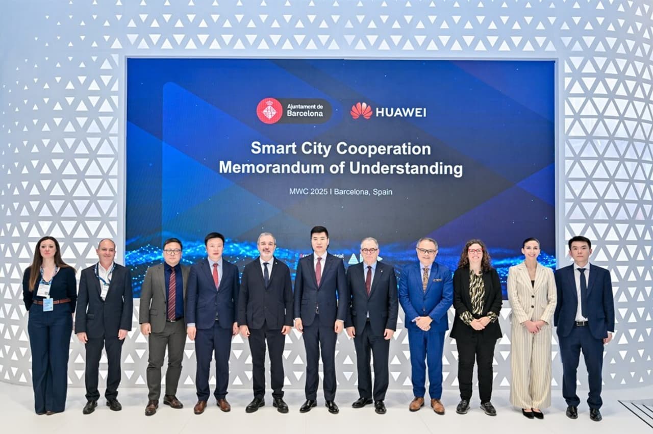 Huawei and Barcelona City Council Sign Strategic MoU to Advance Smart City Initiatives during MWC