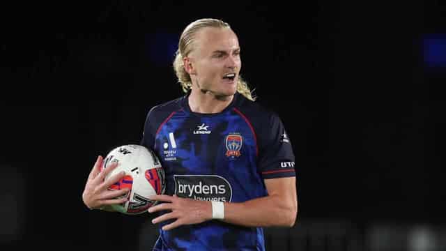 Jets stun City to inch closer to ALM finals berth