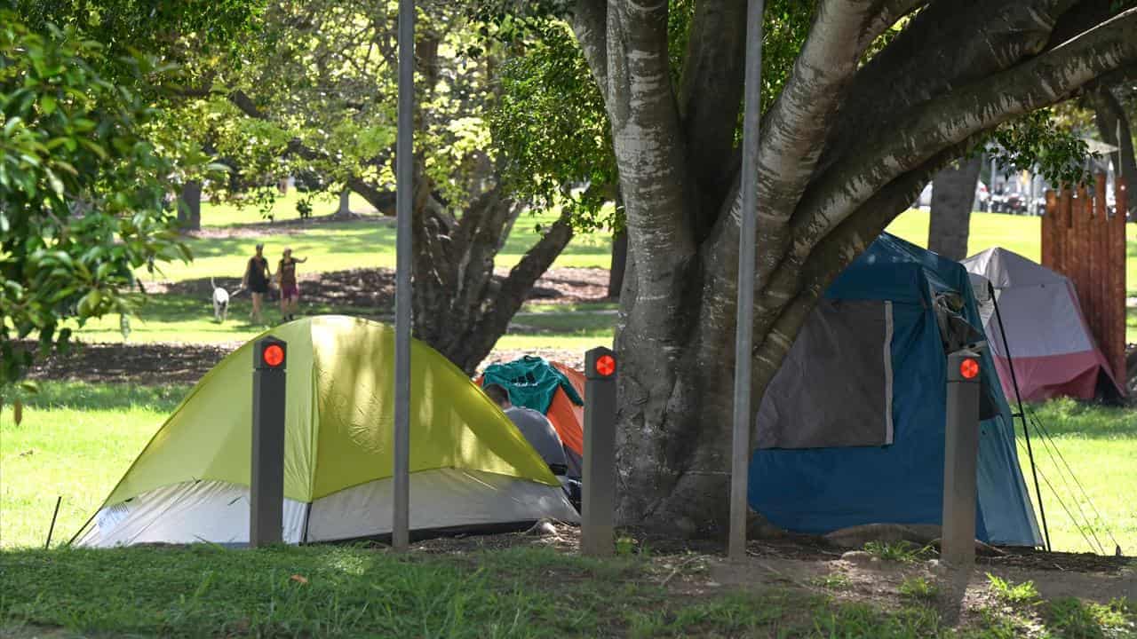 Homeless given 24 hours to move on from parks