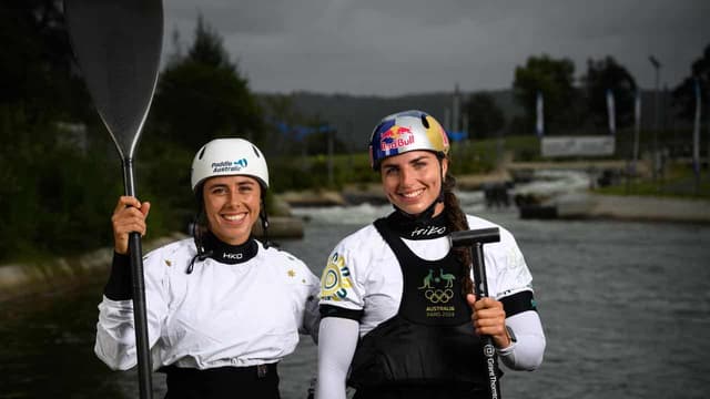 Why the Fox sisters first step toward LA is sentimental